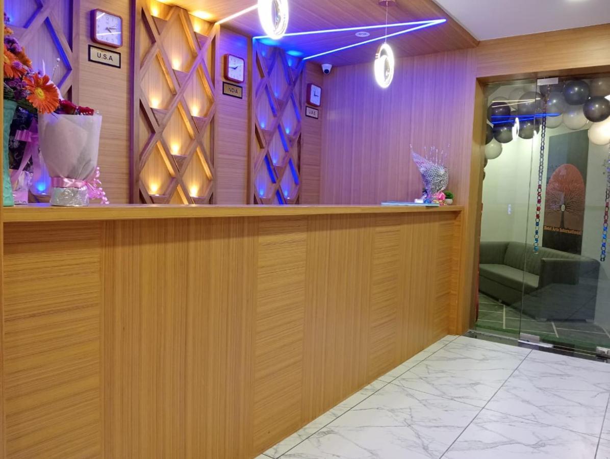 Hotel Arts International Βομβάη Εξωτερικό φωτογραφία