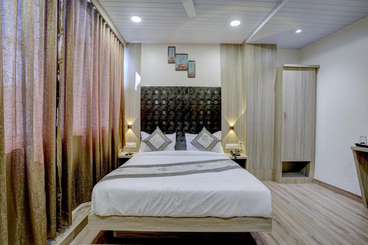 Hotel Arts International Βομβάη Εξωτερικό φωτογραφία