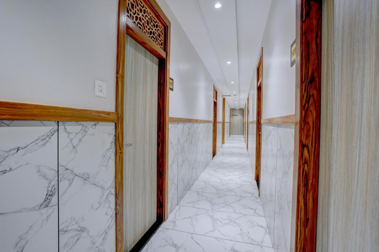 Hotel Arts International Βομβάη Εξωτερικό φωτογραφία