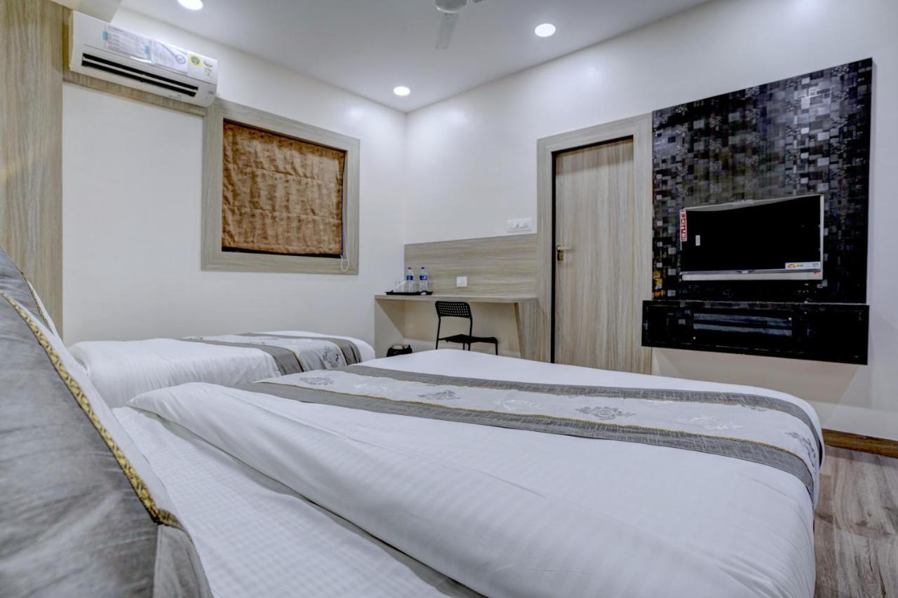 Hotel Arts International Βομβάη Εξωτερικό φωτογραφία