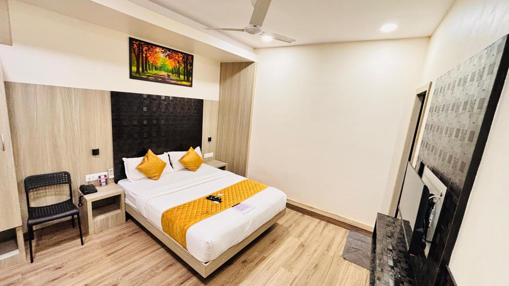 Hotel Arts International Βομβάη Εξωτερικό φωτογραφία
